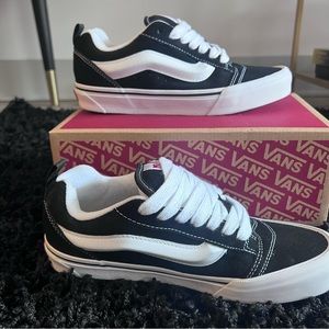 Vans Knu Skool Black & White Sneakers